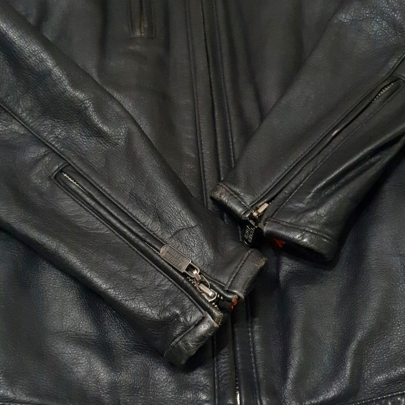 Harley Davidson Genuine Leather Moto-Jacket - Picture 4 of 10